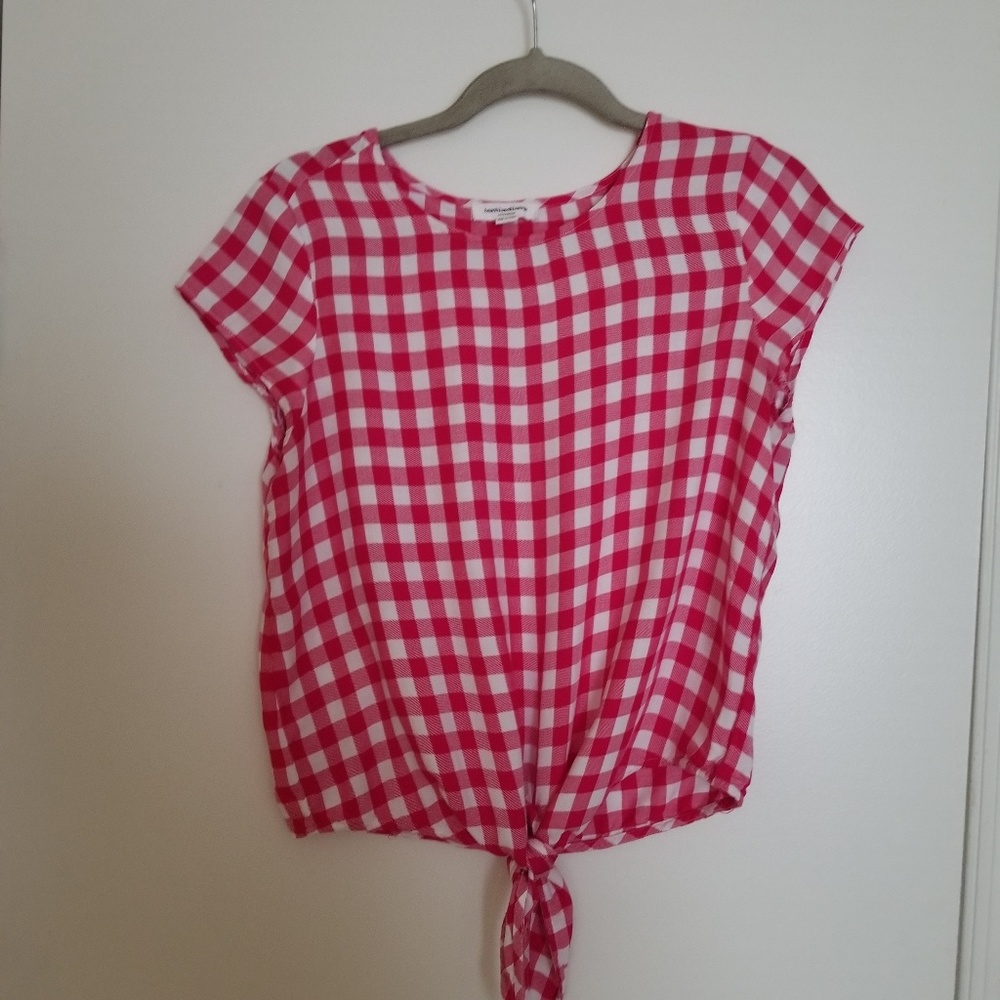 Checkered red shirt